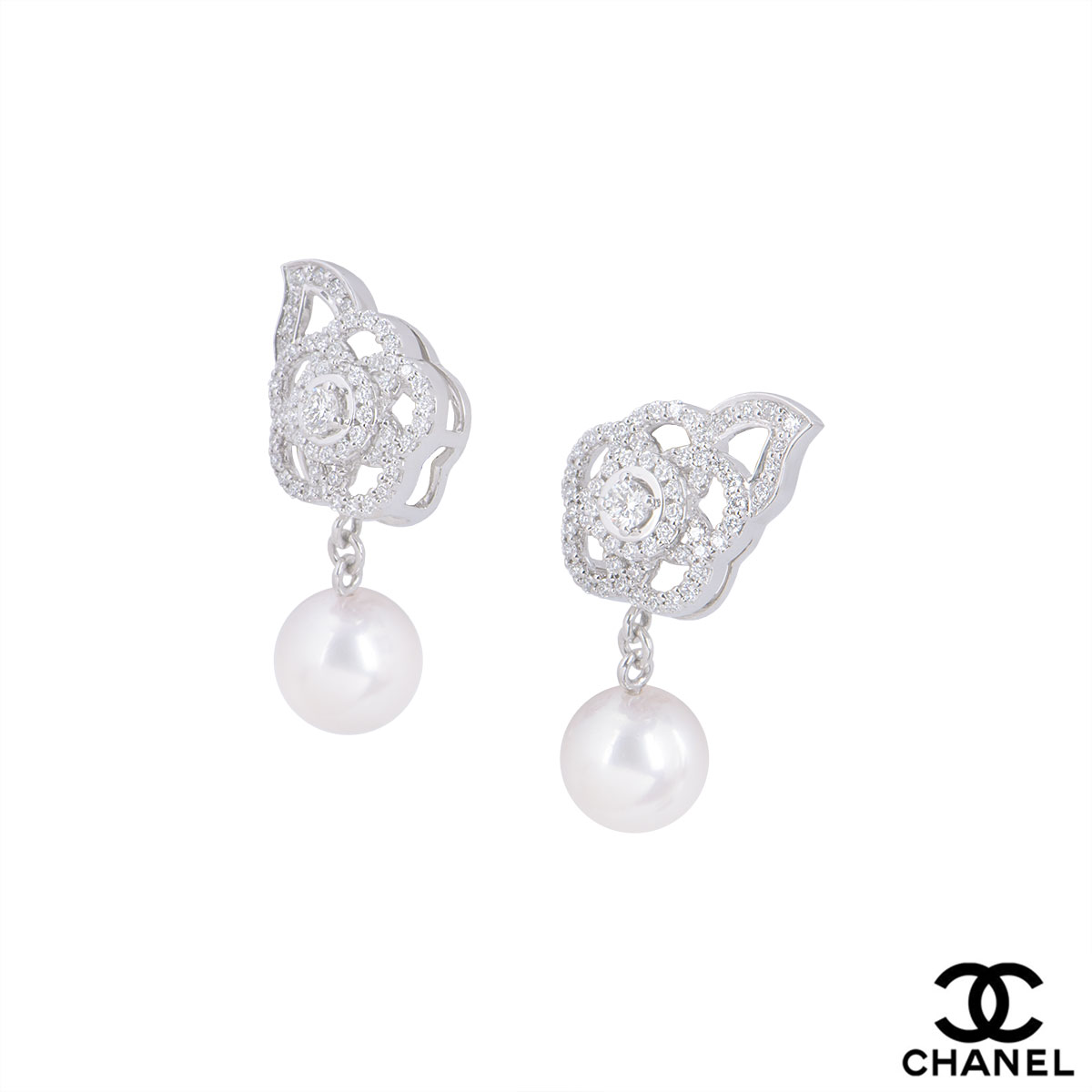 Cc pearl earrings Chanel Gold in Pearl  31452121